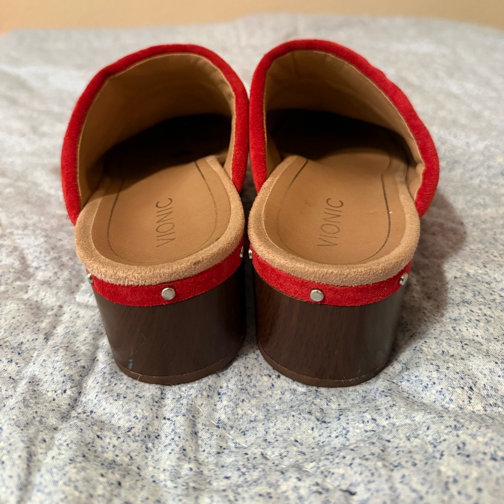 Vionic Red Suede Clogs Mule - Picture 3 of 7